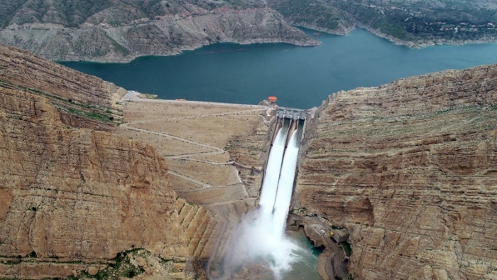 رهاسازی آب با دبی ۹۰ متر مکعب از سد مارون