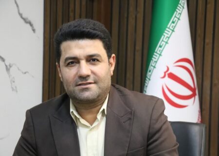 تقدیر و تشکر از اعضای ستاد برگزاری جشنواره تئاتر خوزستان/ جشنواره کُفیشه در آبادان ایده نابی بود