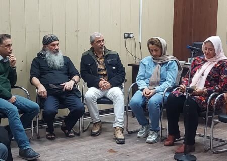 بررسی جایگاه صنایع دستی ایران در بازارهای نوین جهانی