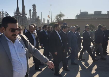 بازدید اعضای کمیسیون انرژی مجلس از پتروشیمی و پالایشگاه آبادان