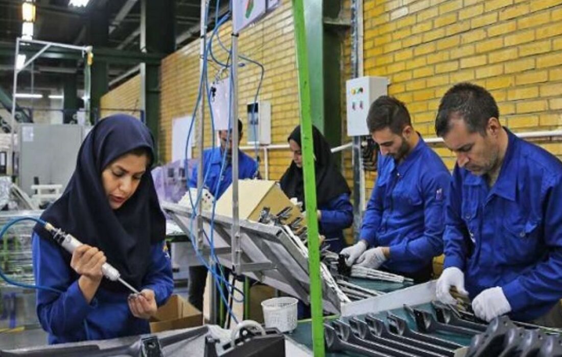 با ایده افزایش ۳۵ درصدی مزد مخالفیم/ برای پیشنهاد فرمول‌هایی مانند بن کارگری قانون کار اصلاح شود