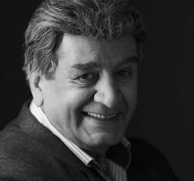 منوچهر والیزاده؛ صدای آشنای دوبلهی ایران درگذشت