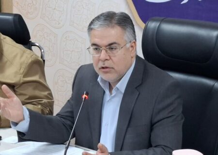 اولویت اصلی ما باید کاهش فرآیند اداری و تسهیل امور مردم باشد