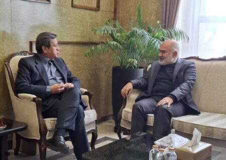 بررسی مصوبات سفر رئیس‌جمهوری به خوزستان در دیدار استاندار با وزیر اقتصاد