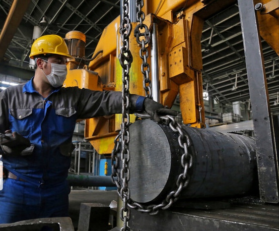 معاون وزیر صمت: ۵۳ هزار طرح صنعتی تا پنج سال آینده در کشور بهره برداری میشود