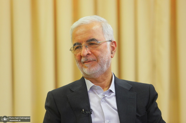 وزیر کشور: اتباع بیگانه فرصتهای شغلی را از ما گرفتهاند/ با کارفرمایانی که اتباع غیرمجاز جذب کردهاند برخورد میشود