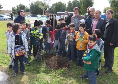 شهردار اهواز: اجازه ساخت‌وساز در حاشیه رودخانه کارون را نمی‌دهیم