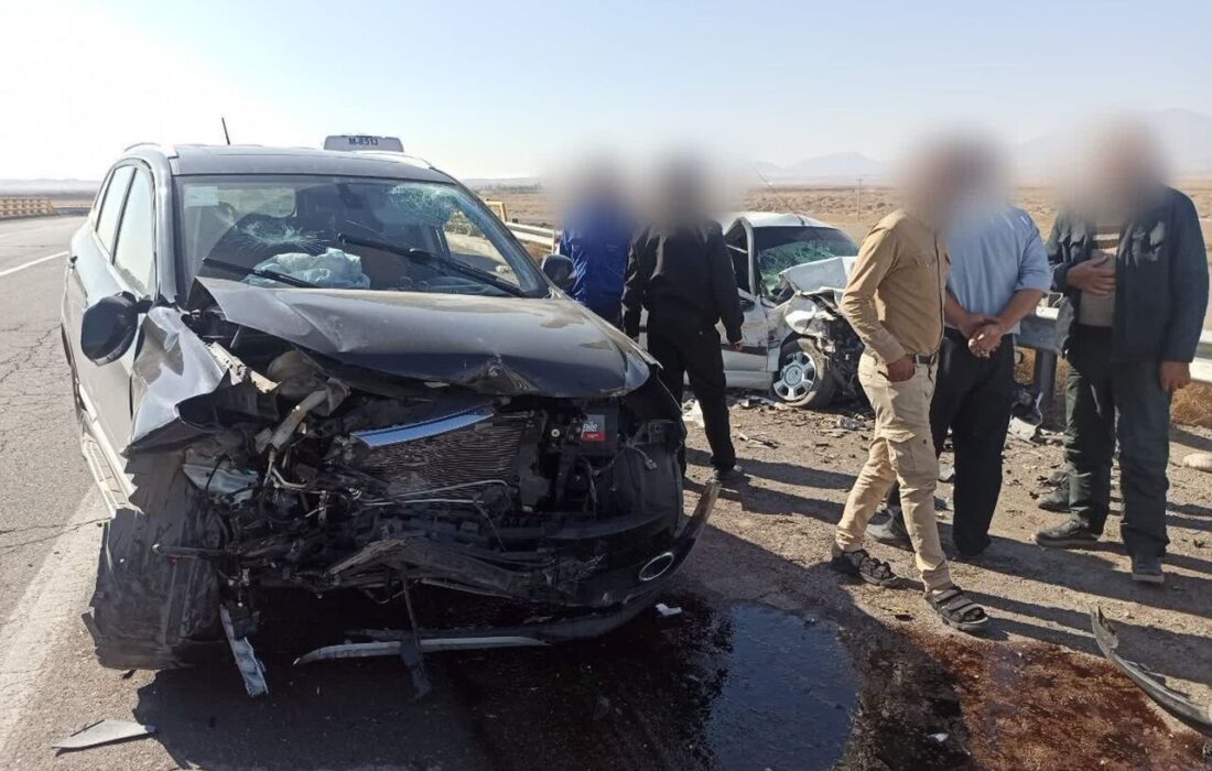 انحراف خودرو در مسیر آبادان – اروندکنار پنج مجروح برجای گذاشت