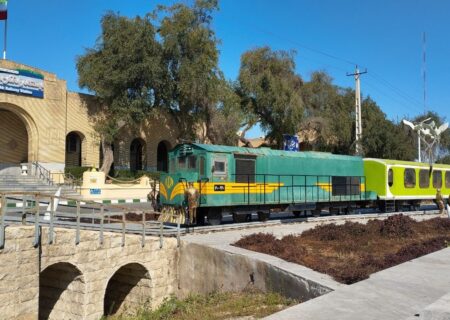 نمایش تاریخ ۸۰ ساله راه آهن زاگرس در موزه ریلی اندیمشک