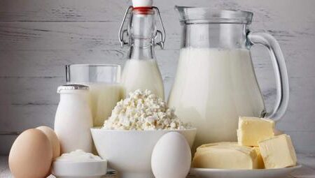 اتحادیه تعاونی های لبنی: لبنیات گران نمی شود چون بازار کشش ندارد /تولید صنایع با نصف ظرفیت