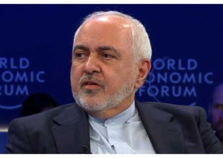 نامه ظریف به مردم ایران : رئیس قوه قضائیه توصیه کرد به دانشگاه برگردم / در 6 ماه گذشته با سخیف‌ترین توهین‌ها، افتراها و تهدیدها نسبت به خود و خانواده‌ام روبرو بودم