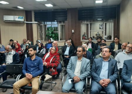 نشست”فارسی؛ زبان تاریخی، ملی و رسمی ایرانیان” در اهواز برگزار شد