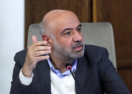 استقبال وزیر کار از افزایش سالی ۲ بار حقوق کارگران