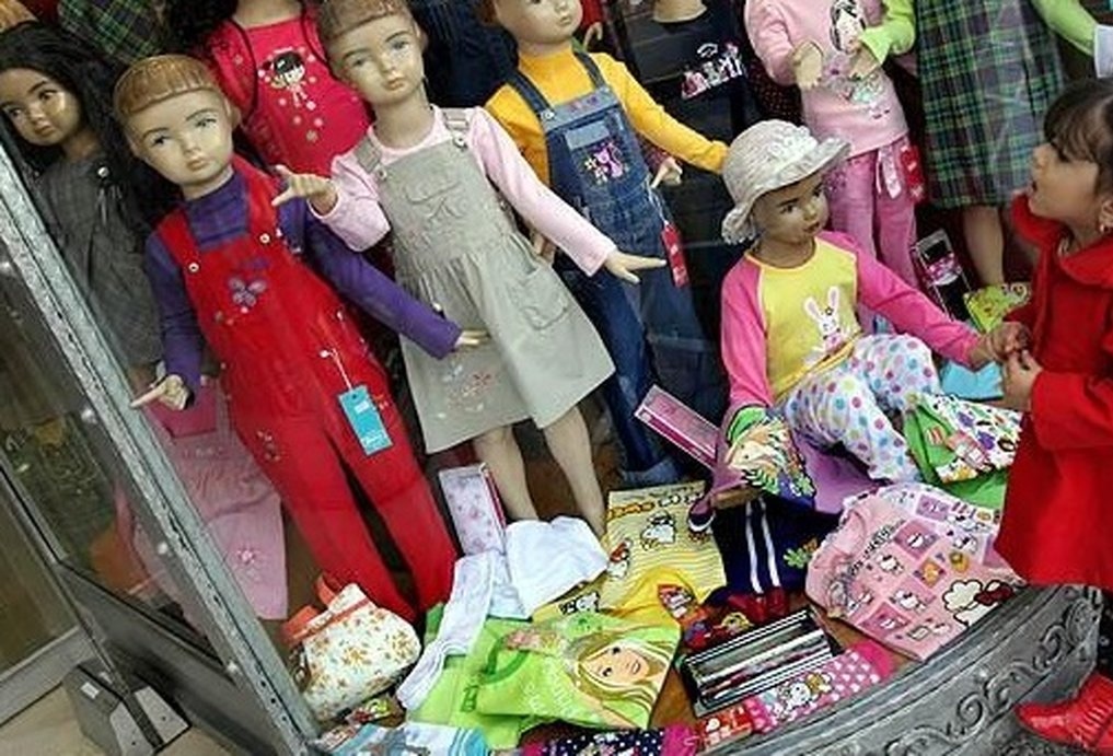 فروپاشی تدریجی سنت‌ها /سفره‌های نوروزی گرفتار جمله” نمی توانیم بخریم”/اینجا کودکان،خیلی زود فقر را می فهمند!