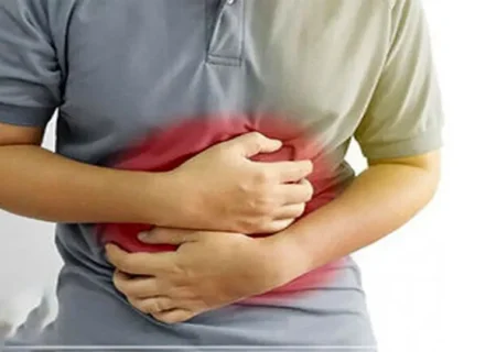 دلایل ترش کردن بعد از افطار و راه‌های پیشگیری از آن