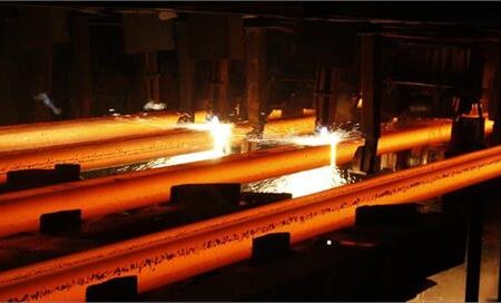 افزایش ۱۸ درصدی درآمد‌های فولاد خوزستا