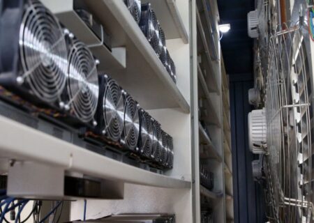 شناسایی خانه ماینرها در بهبهان؛ ۱۶ دستگاه قاچاق توقیف شد