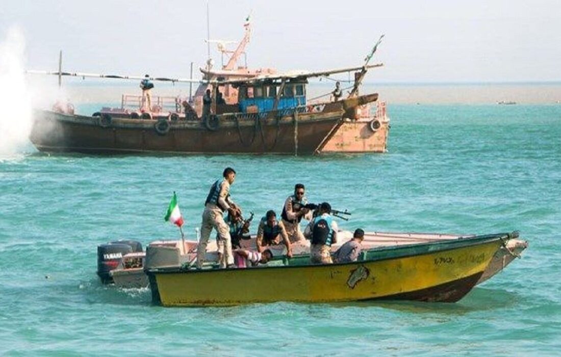 توقیف محموله یک میلیون لیتری قاچاق سوخت در آبراه اروند رود