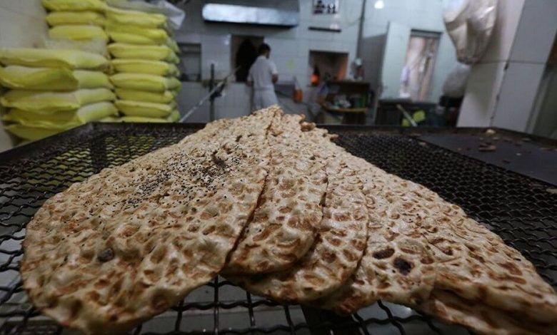 معاون استاندار خوزستان: افزودن مواد غیرمجاز در نان، مجوز نانوایی را باطل میکند