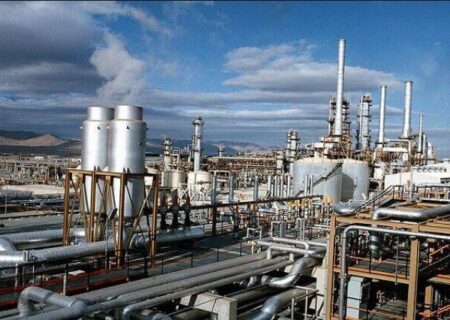 تولید در پتروشیمی آبادان پس از یک سال از سر گرفته شد
