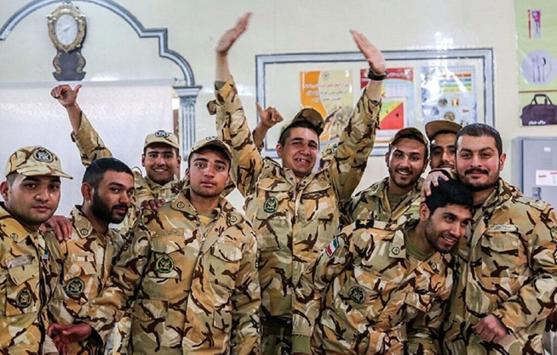 حقوق سربازان افزایش یافت / حقوق سربازان در فروردین ۱۴۰۴ چقدر است؟