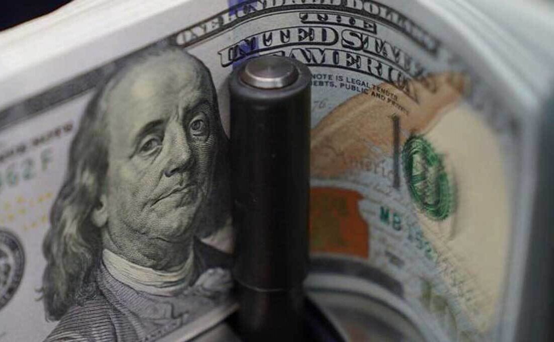 دلار به کانال ۷۹ هزار تومان بازگشت؛ ادامه روند نزولی قیمت‌ها در بازار ارز و طلا