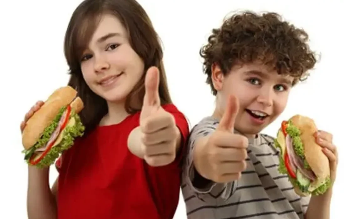 تغذیه سالم، کودک سالم: راهنمای والدین برای انتخابهای هوشمندانه!