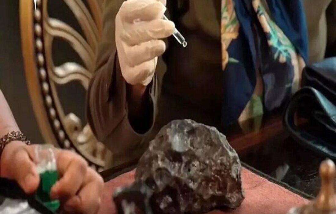 بازار داغ شهاب سنگ های جعلی / ۲۳ نفر دیگر دستگیر شدند