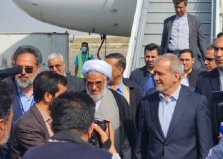 رئیس جمهور پزشکیان وارد هرمزگان شدرئیس جمهور پزشکیان وارد هرمزگان شد