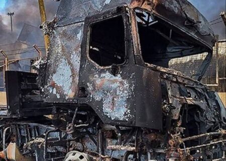 شمار فوتی‌های آتش سوزی در بندر شهید رجایی به ۴۶ نفر رسید