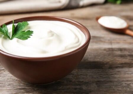 به تاریخ مصرف کشک اعتماد نکنید/ کشک مایع ارزش بیشتری دارد یا کشک جامد؟/ کشک‌های شیشه ای را بجوشانید