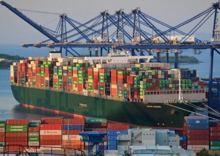 ارسال محموله‌های صادراتی به گمرک رجایی از سر گرفته شد