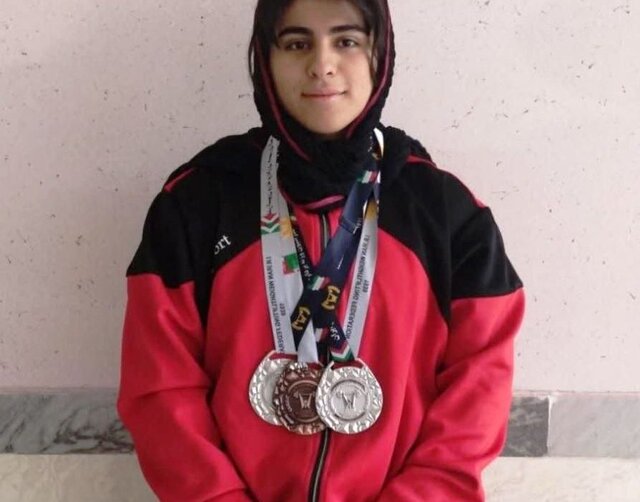 دعوت بانوی خوزستانی به اردوی تیمملی وزنهبرداری