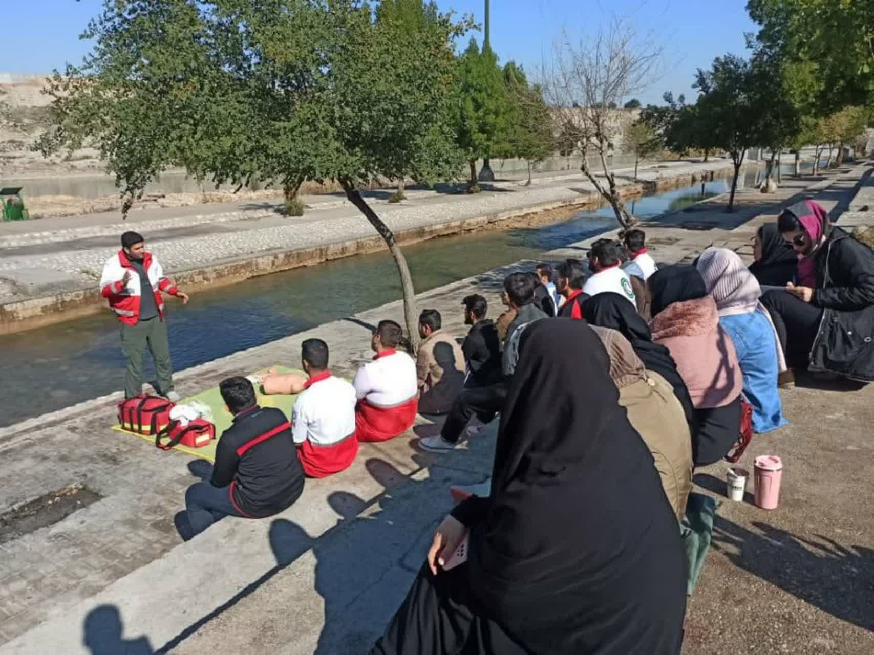 آغاز دوره‌های آموزش همگانی هلال احمر خوزستان