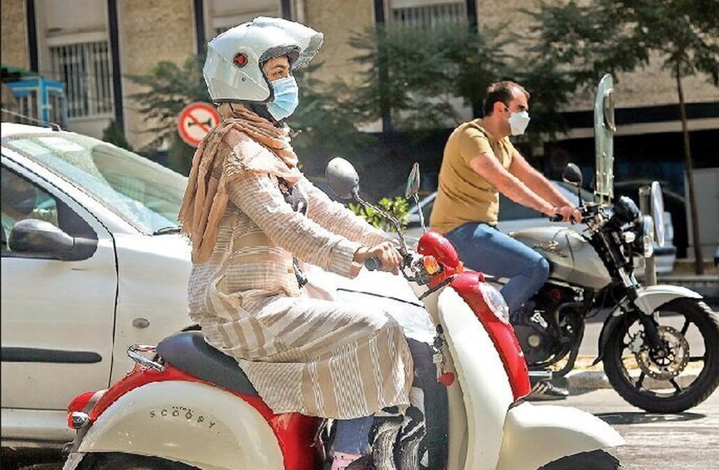 زنان در دوگانهای پیچیده ؛ خواستار برابری، اما همچنان به دنبال حمایت مالی/ زمان چالش را حل خواهد کرد