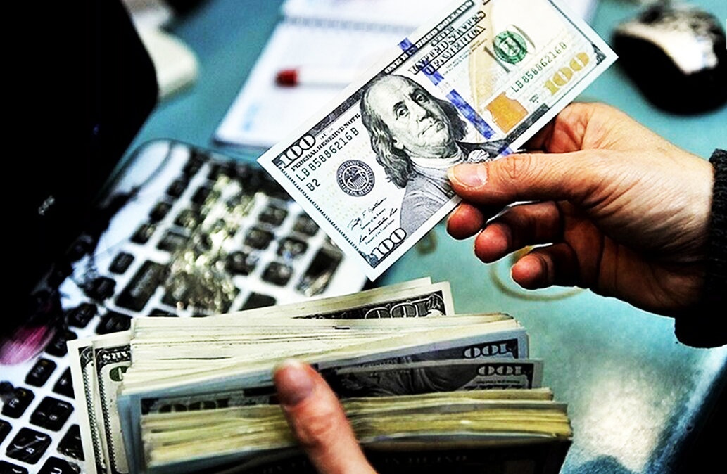 قیمت دلار، یورو و دیگر ارزها به تومان، امروز جمعه 5 اردیبهشت ماه 1404