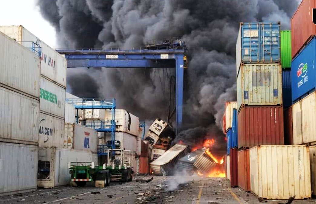۲۰۰۰ کانتینر در انفجار بندر رجایی سالم ماند