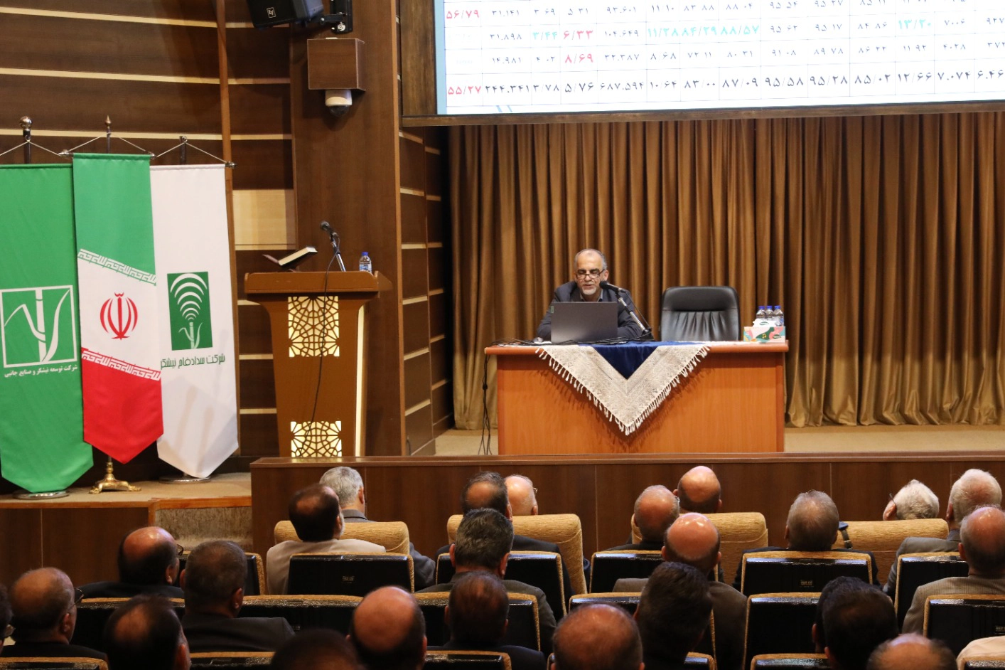 شکستن رکوردهای تولید در سال گذشته؛ نیشکر در مسیر رشد و شکوفایی / میانگین روزانه تصفیه شکر از ظرفیت اسمی عبور کرد