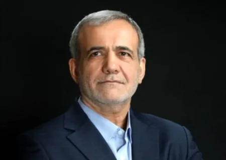 پایان سفر رئیس جمهور به هرمزگان؛ پزشکیان بندرعباس را ترک کرد