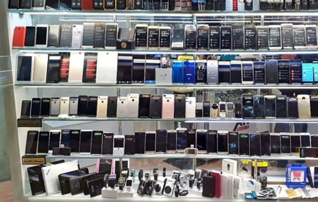 موبایل ارزان شد / روند کاهشی قیمت‌ها پس از مذاکرات