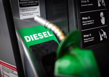 گازوئیل ۳ نرخی به تعویق افتاد/تاکید بر حل مشکل کامیون‌داران