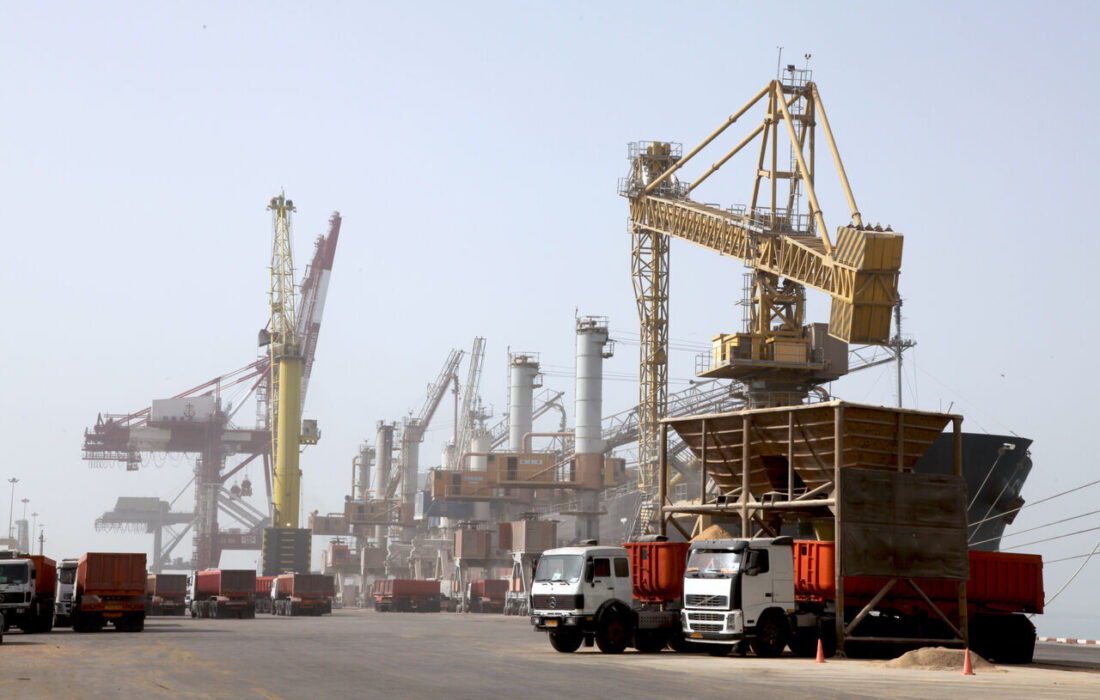 تعرفه گمرکی واردات کالاهای اساسی، دارو و شیرخشک یک درصد شد