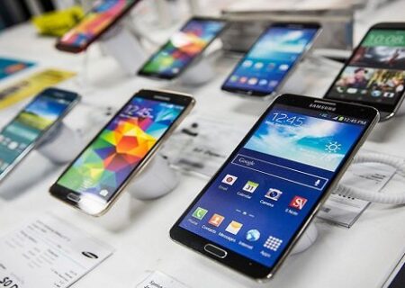 قیمت گوشی سقوط کرد / کاهش چند میلیونی قیمت گوشی‌های آیفون، سامسونگ و شیائومی