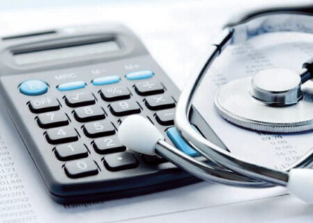 سهم مردم از هرینه درمان باید به 30درصد می‌رسید اما الان گاهی به 80درصد می‌رسد