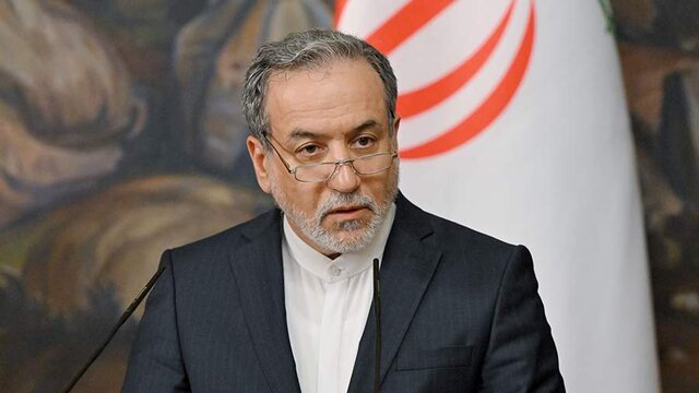 عراقچی: امروز در تهران مشورت داشتیم/ غنیسازی قابل معامله نیست