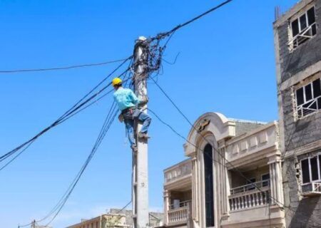 انشعاب‌های غیرمجاز برق در راستای پایداری شبکه در اهواز جمع‌آوری می‌شوند