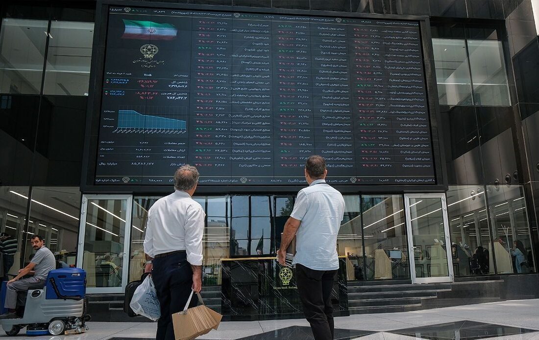 سرمایه‌گذاران در دوراهی ابهام/ بورس در اوج تاریخی، اما با کمترین بازدهی