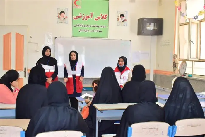ارائه خدمات سلامت محور هلال‌احمر به بیش از ۳۲۰ نفر در روستای فردوس هویزه