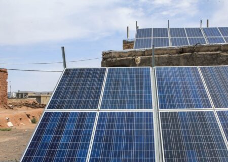 مردم، فریب سودجویان در توسعه انرژی های تجدیدپذیر را نخورید