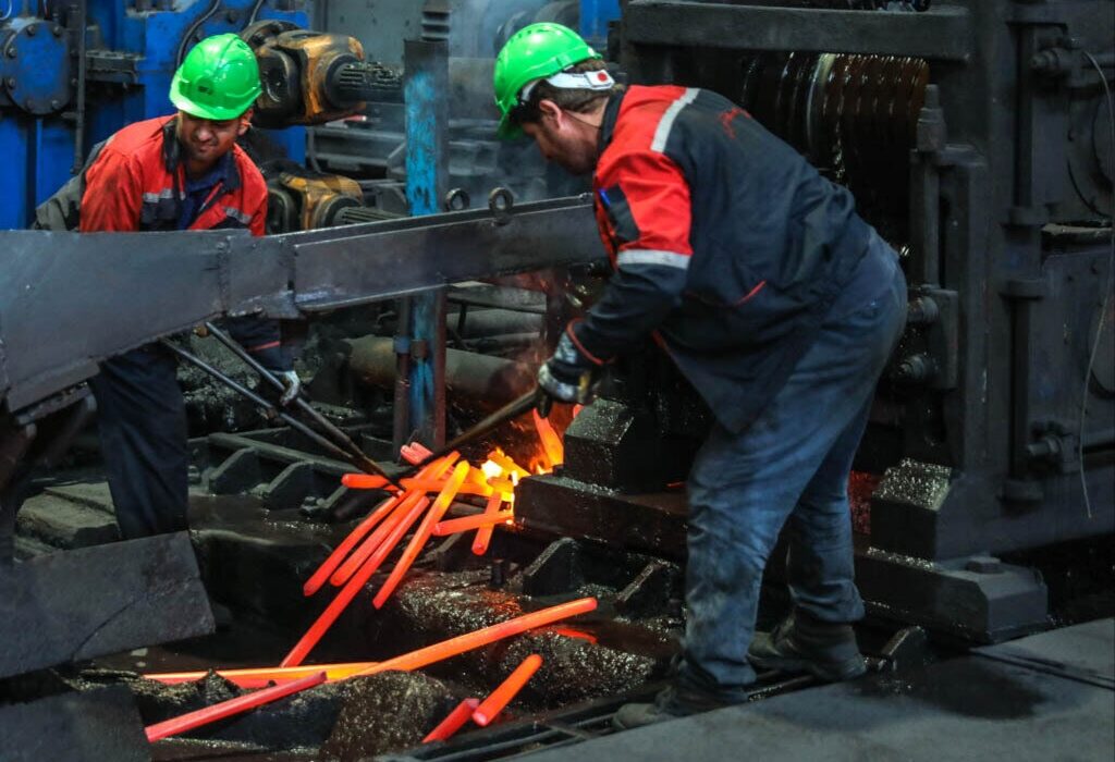 ۵۰ درصد محدودیت برق بر صنایع فولادی اعمال میشود